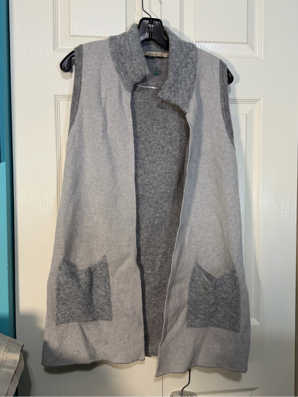 Chiaramente Light Gray Two-Tone Open Front Vest with Pockets
